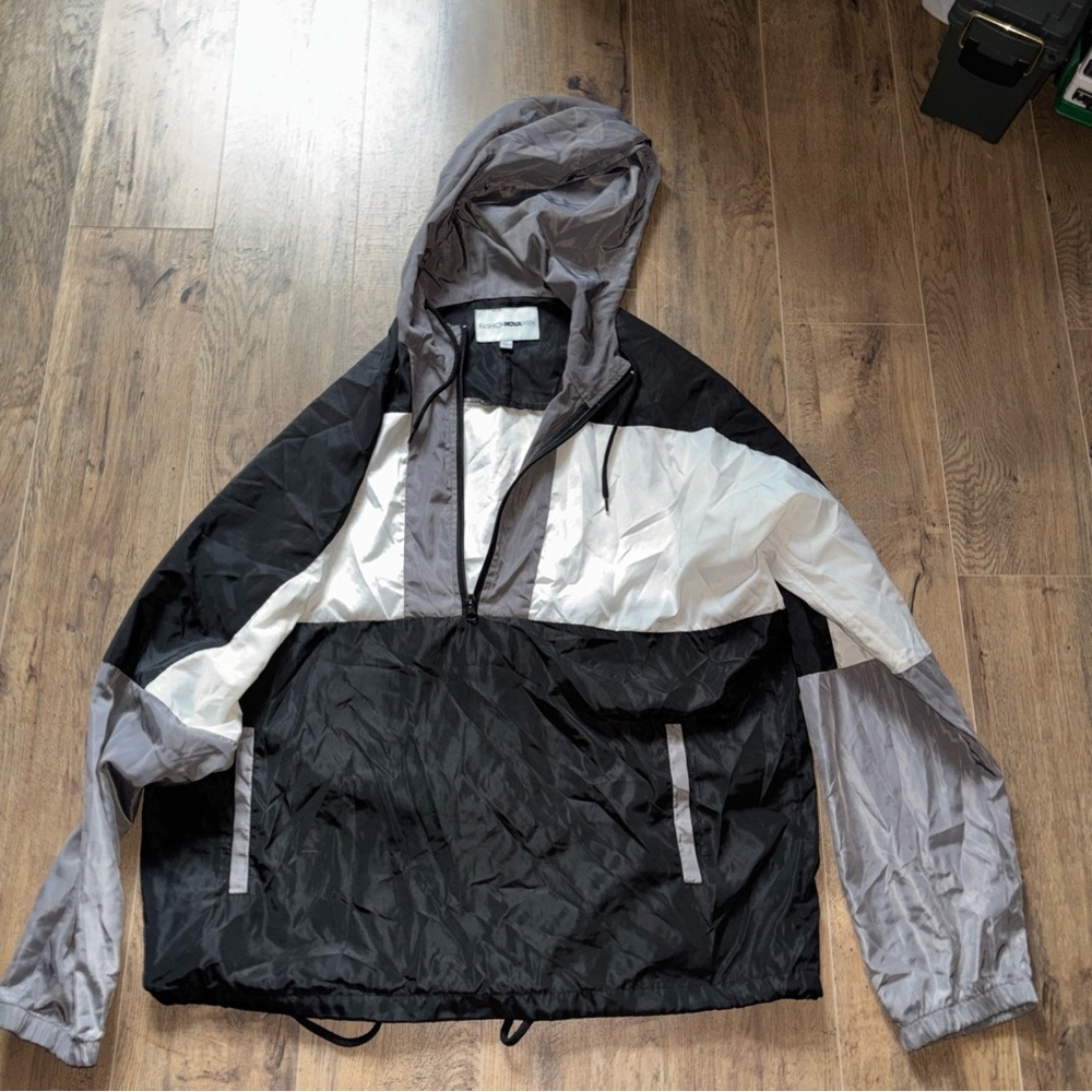 Men's Black white and Gray Windbreaker Jacket drawstring waisted XL